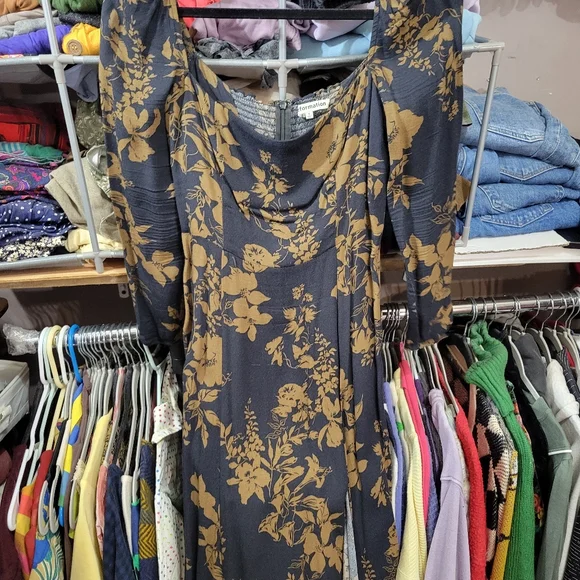 Reformation Sigmund Midi Dress with Slit - Picture 2 of 3